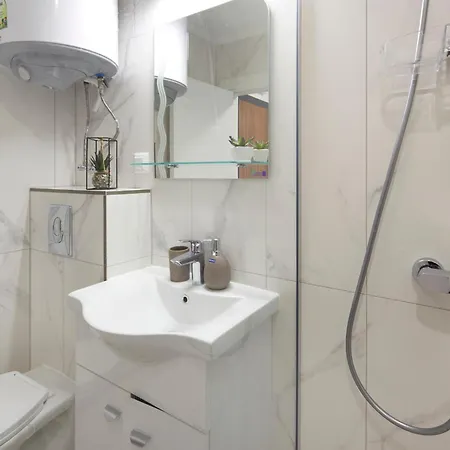 Meeresblick Oase In Neubau-sveti Apartman Szveti Vlasz